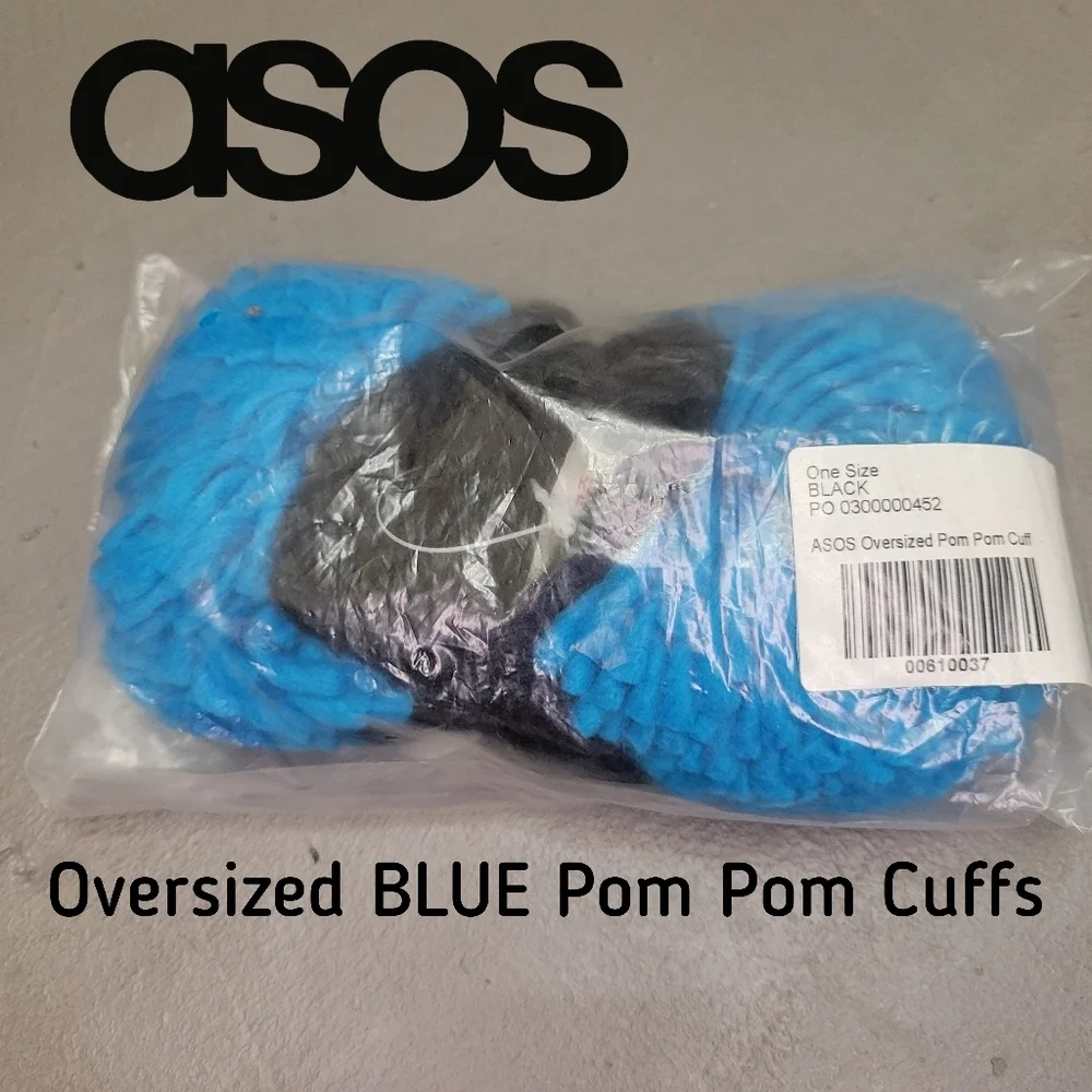 🔵asos🔵 Oversized Blue Pom Pom Cuffs [BNIB]💙 - Picture 4 of 7